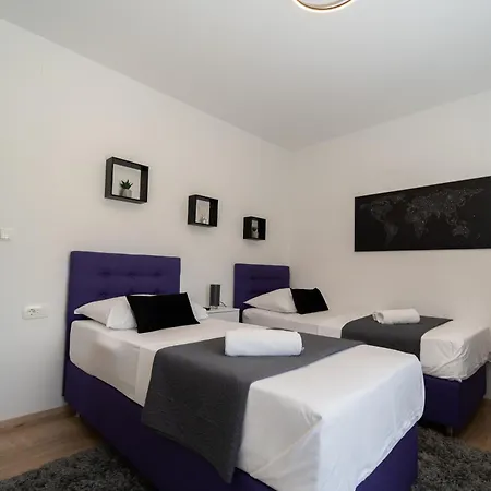 Aria With A Private Heated Pool ヴィラ *