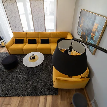 Aria With A Private Heated Pool Debeljak