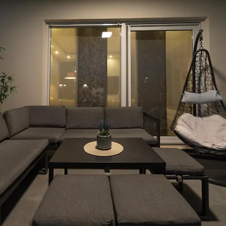 Aria With A Private Heated Pool ヴィラ *