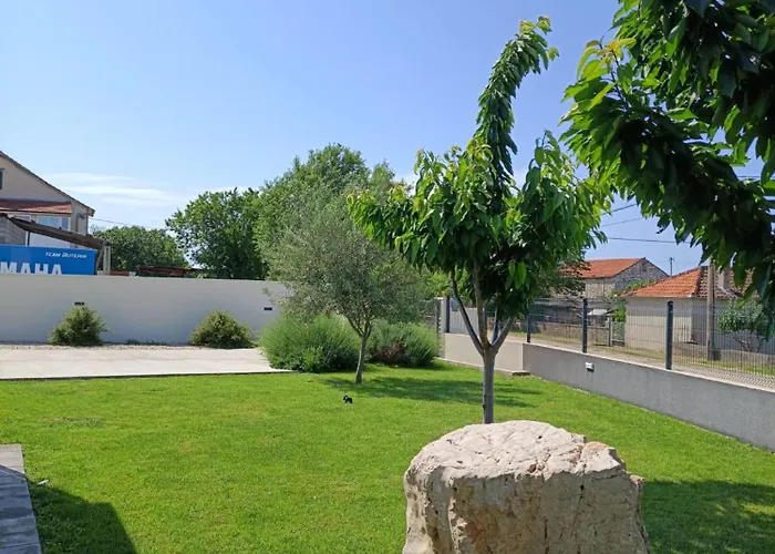 Aria With A Private Heated Pool Villa