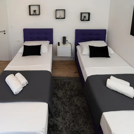 Aria With A Private Heated Pool Villa Debeljak