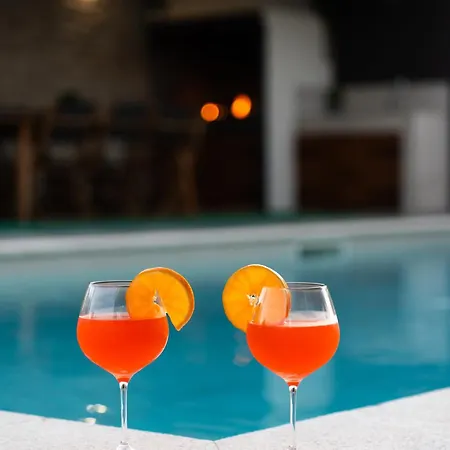 Aria With A Private Heated Pool *